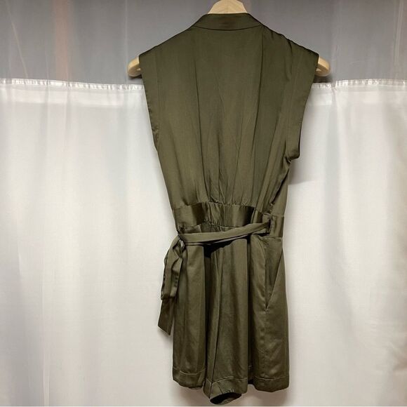 French Connection Romper - Picture 2 of 6